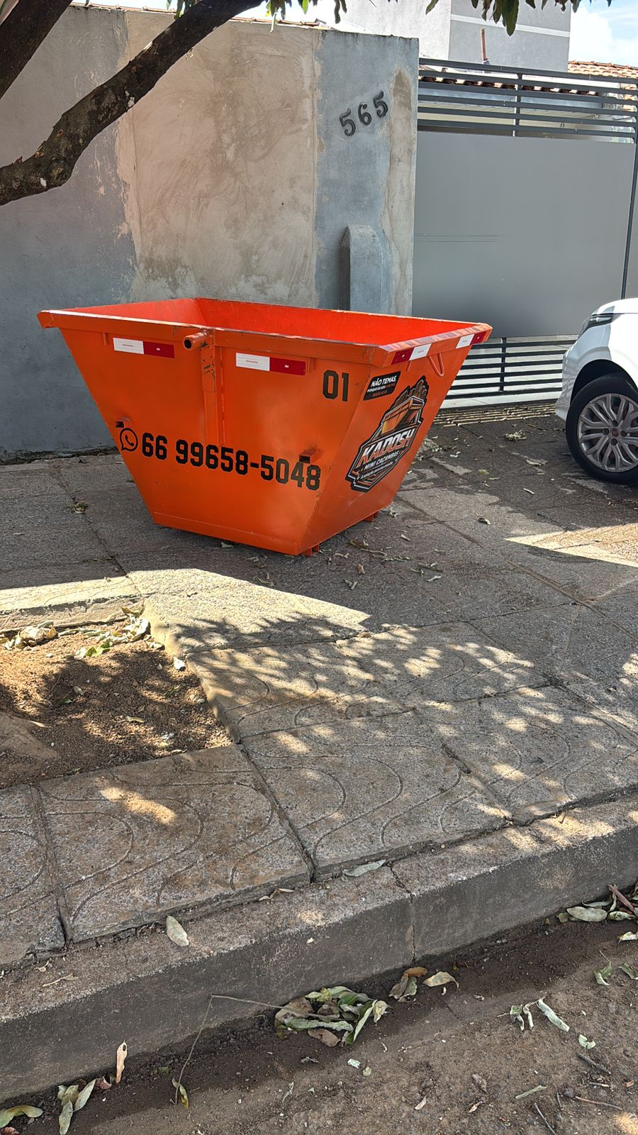 Caçamba entregue em residência